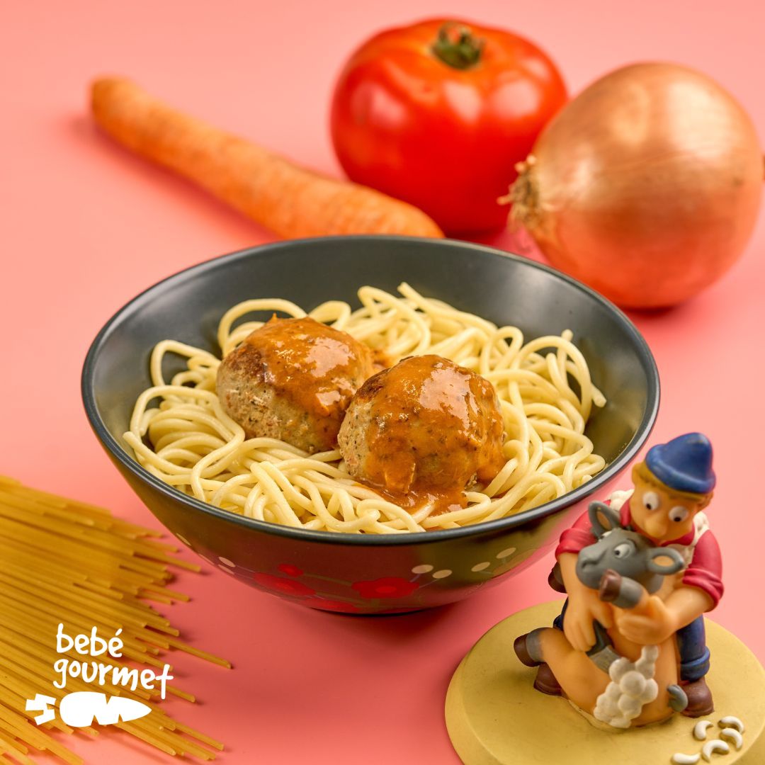 Almôndegas de Atum em Molho de Tomate com Esparguete (12+)