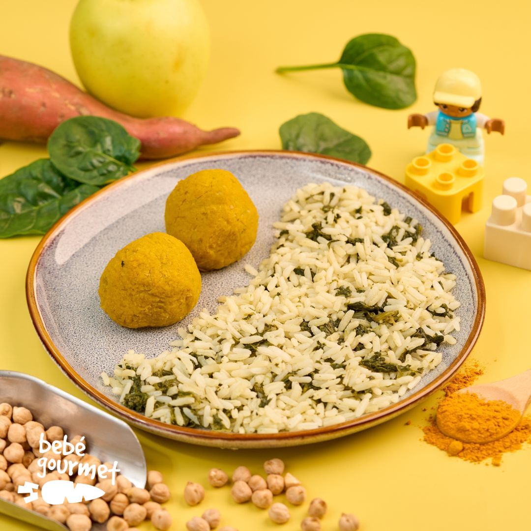 Almôndegas de Grao-de-bico e Ervilhas com Arroz de Espinafres (12+)