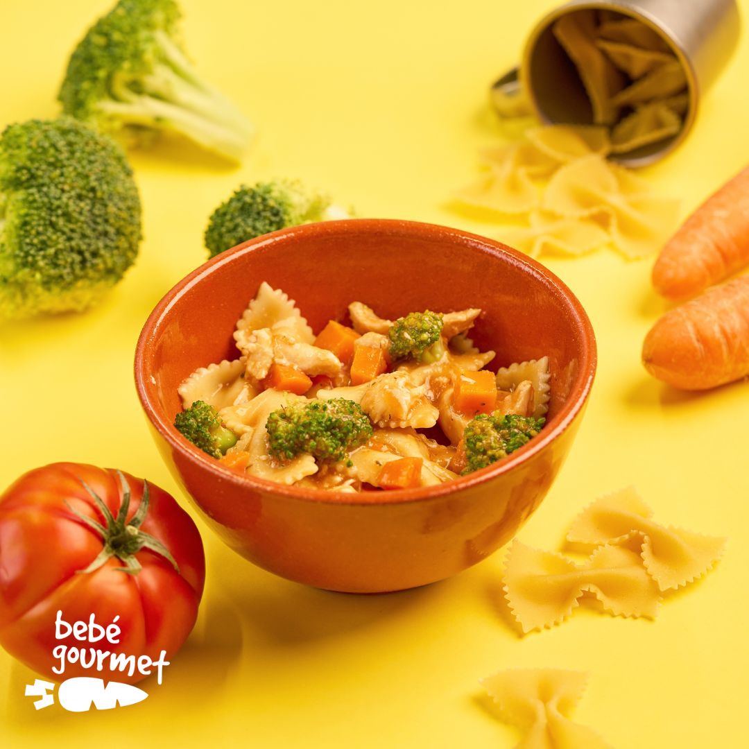 Frango com Lacinhos, Brócolos e Cenoura ( 12+)