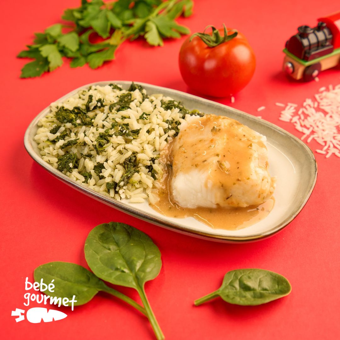 Pescada com Molho de Tomate e Arroz de Espinafres (12+)